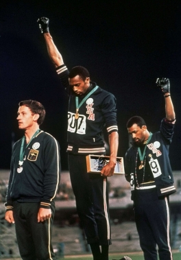 Atletas afro-estadounidenses boicotean los Juegos Olímpicos de 1968 protestando contra el racismo yanqui