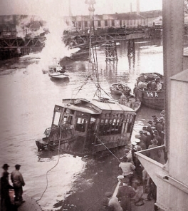 La tragedia del tranvía con obreros caído al Riachuelo La tragedia del tranvía con obreros caído al Riachuelo