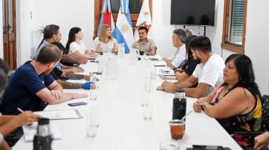 La Intendenta de Paraná, Rosario Romero, se reunió con representantes de la Mesa contra el Hambre 